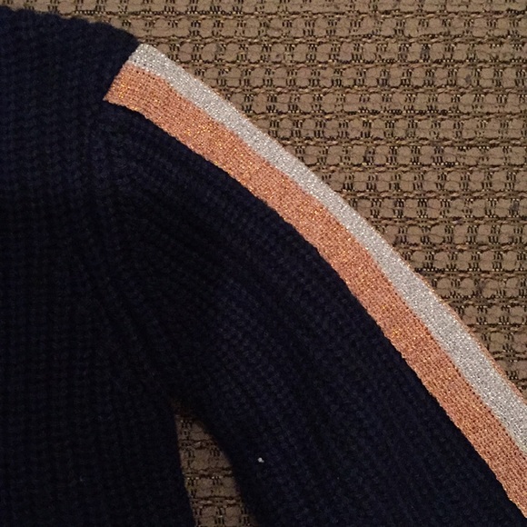 Splendid 2 pc sweater and leggings - Picture 4 of 6